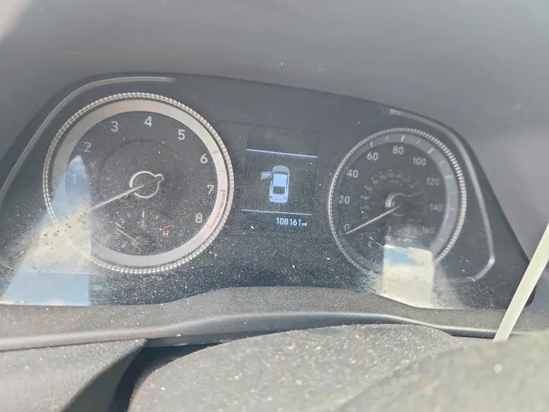 2021 HYUNDAI SONATA SE  