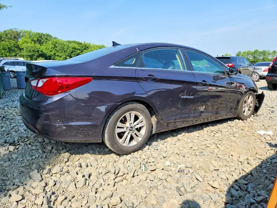 2011 HYUNDAI SONATA GLS  