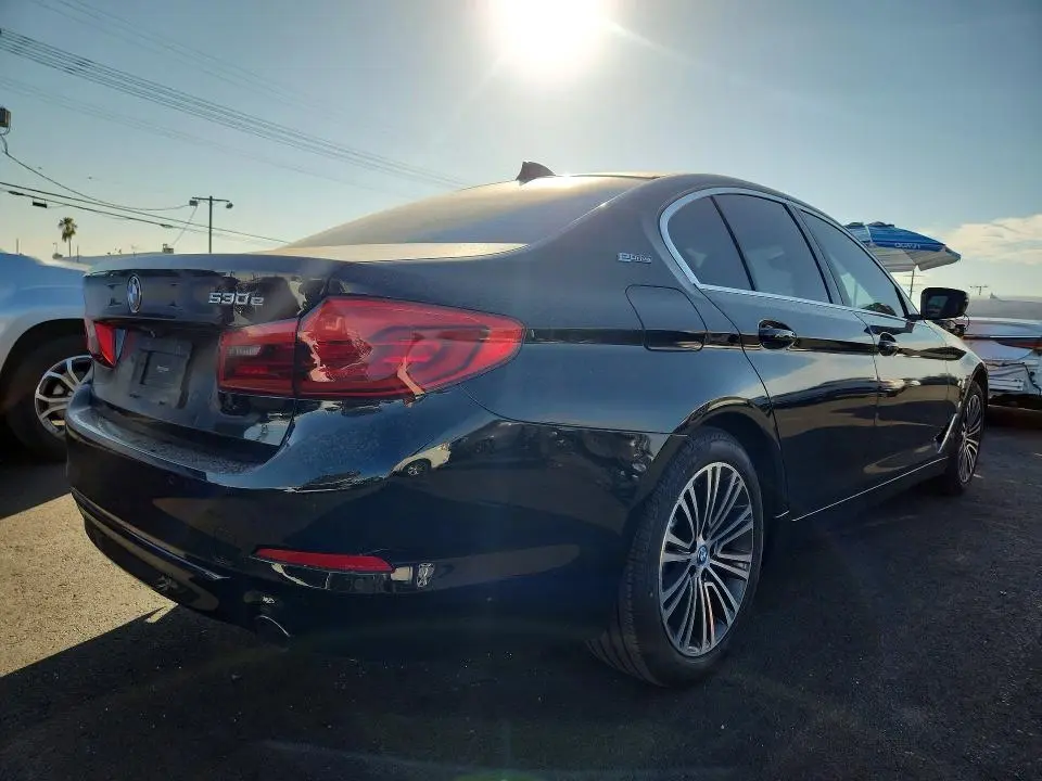 2019 BMW 530E   