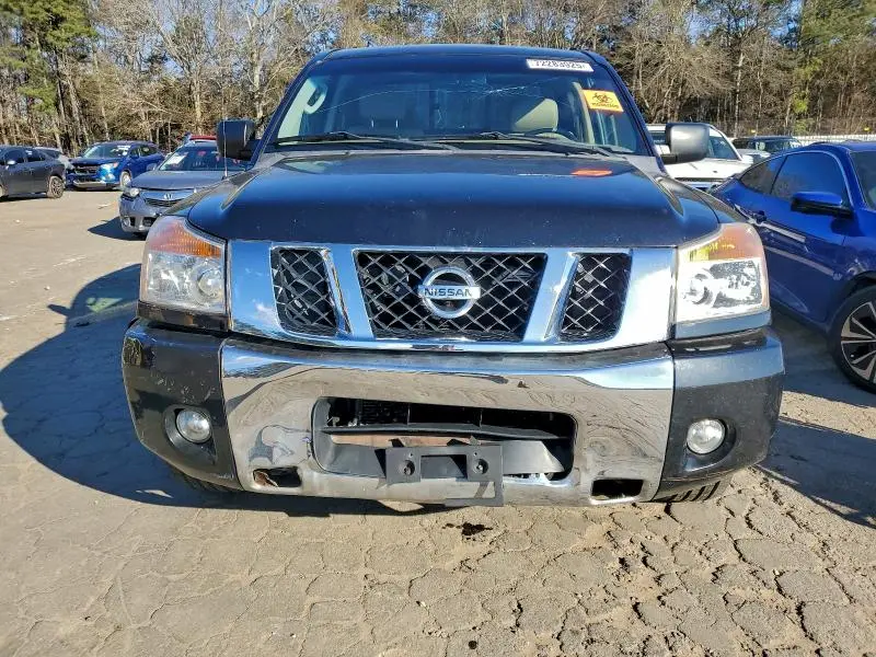 2011 NISSAN TITAN S  