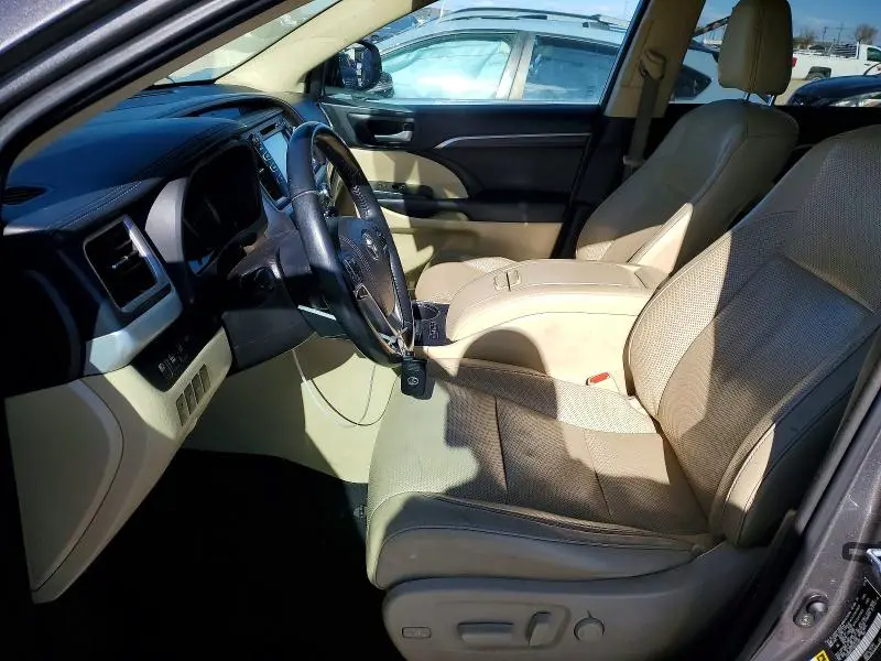 2016 TOYOTA HIGHLANDER LIMITED  