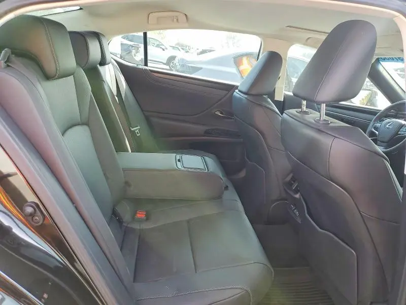 2025 LEXUS ES 300H BASE  