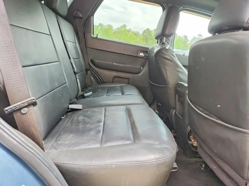 2011 FORD ESCAPE LIMITED  