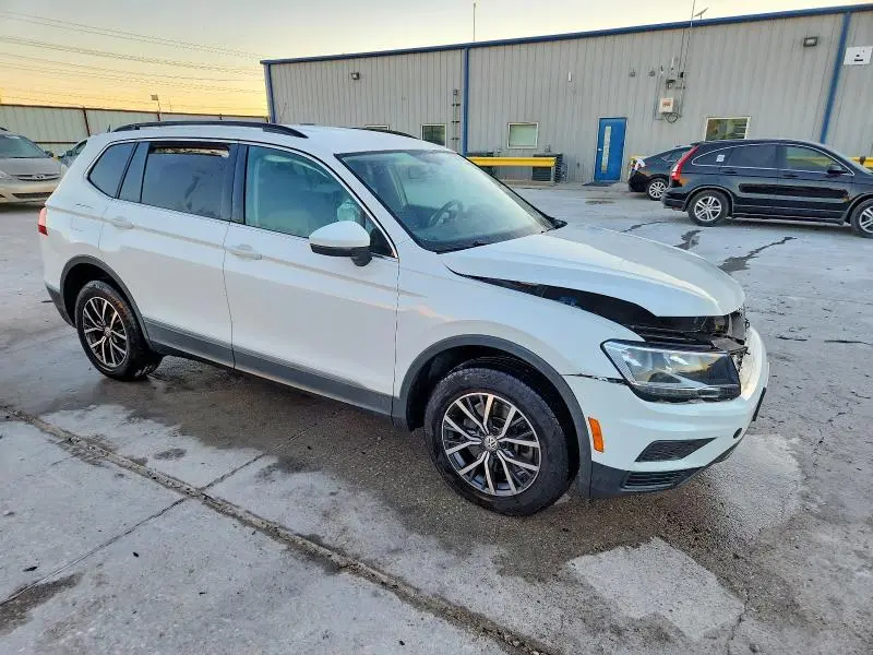 2020 VOLKSWAGEN TIGUAN SE  