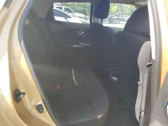 2013 NISSAN JUKE S