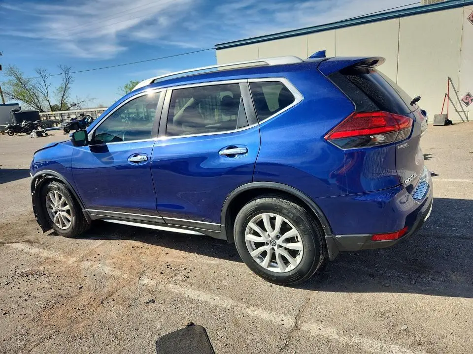 2017 NISSAN ROGUE SV  