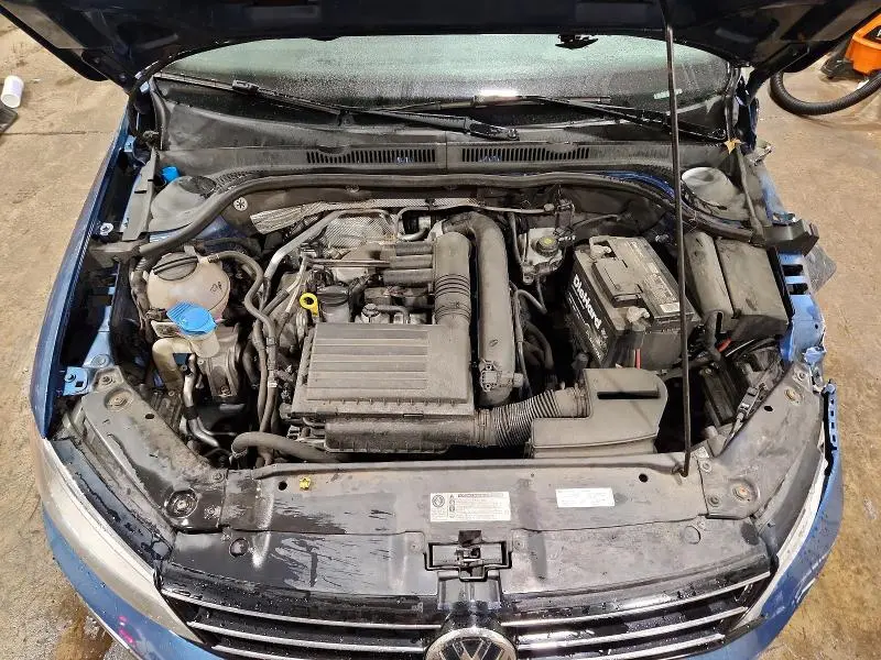 2016 VOLKSWAGEN JETTA SE  