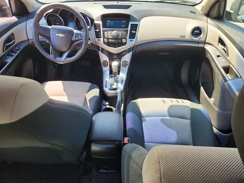 2012 CHEVROLET CRUZE LS  