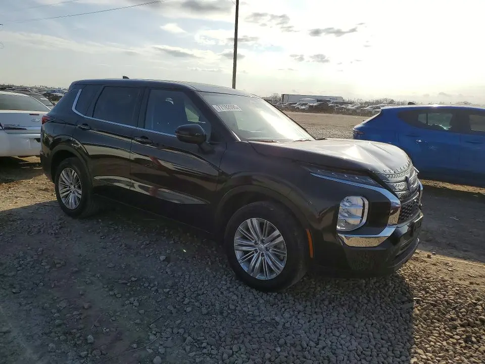 2024 MITSUBISHI OUTLANDER ES  