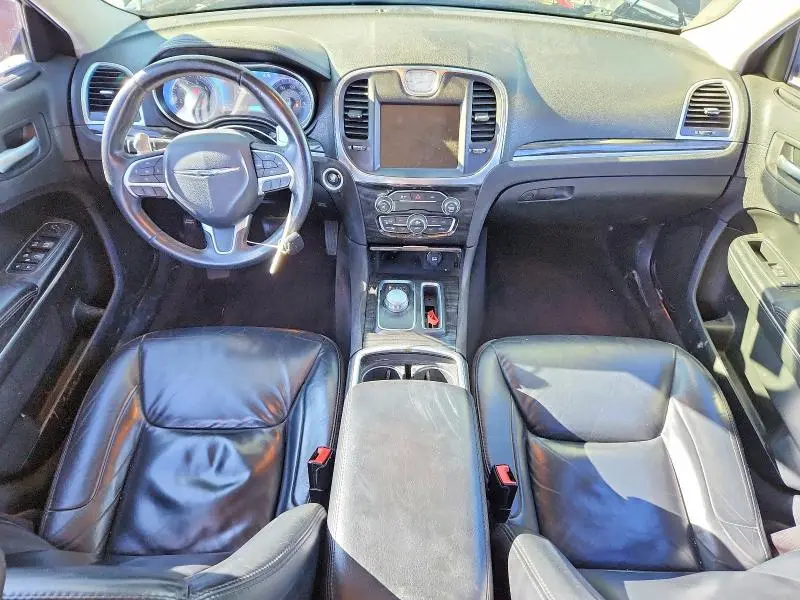 2016 CHRYSLER 300 LIMITED  