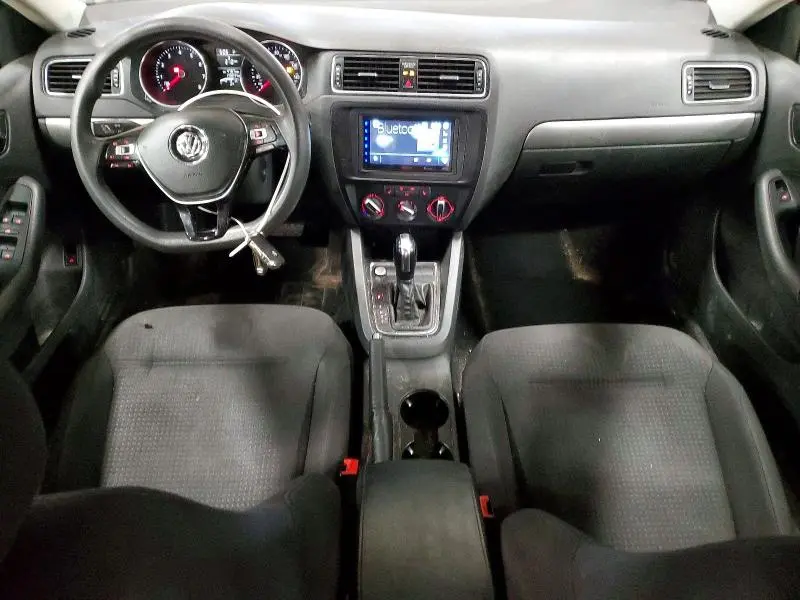 2016 VOLKSWAGEN JETTA SE  