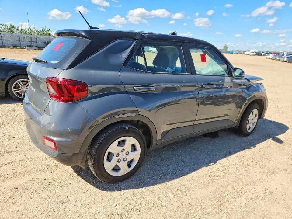 2025 HYUNDAI VENUE SE  
