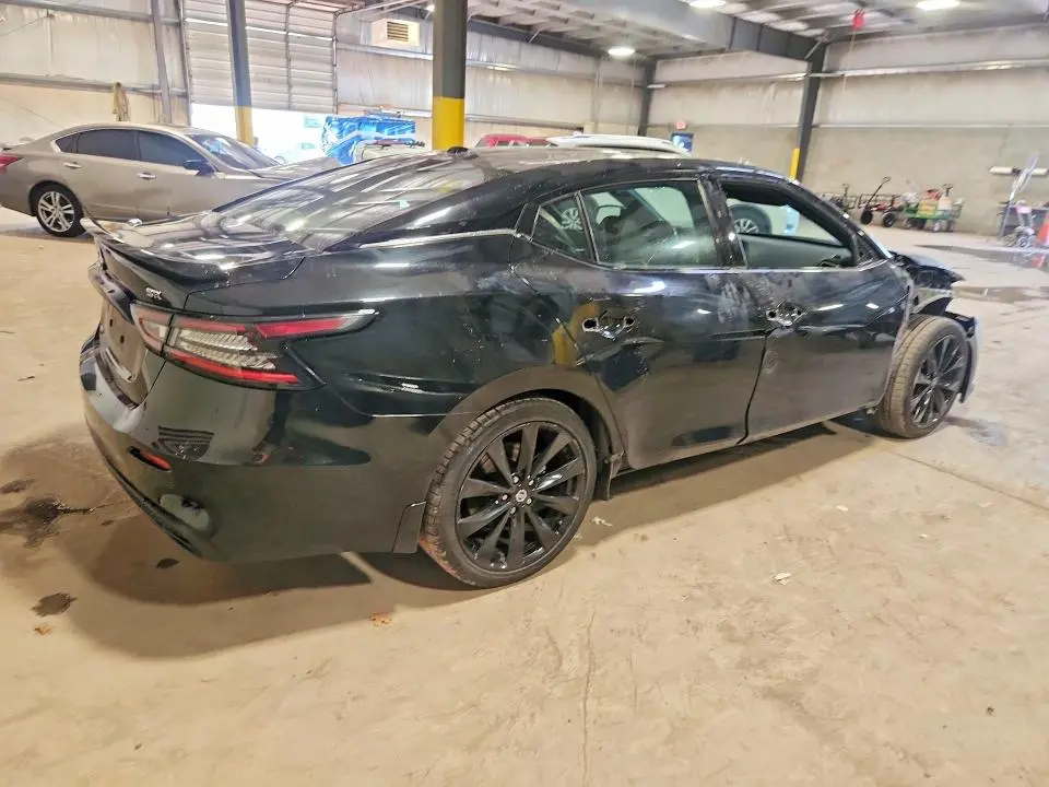 2022 NISSAN MAXIMA SR  