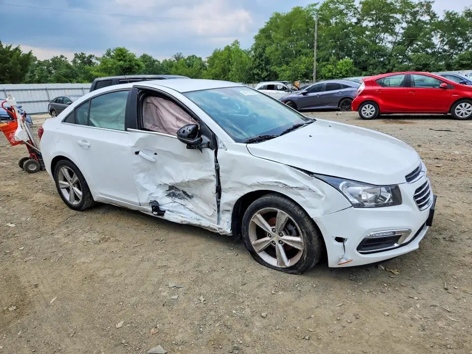2015 CHEVROLET CRUZE LT  