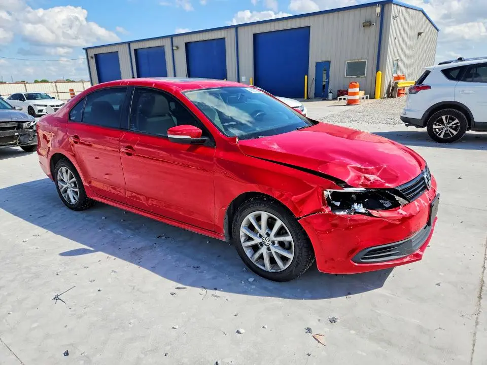 2012 VOLKSWAGEN JETTA SE  