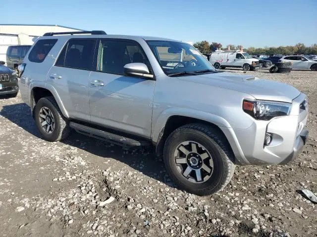 2020 TOYOTA 4RUNNER SR5/SR5 PREMIUM  