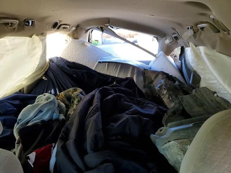 2015 TOYOTA SIENNA LE 8-PASSENGER  