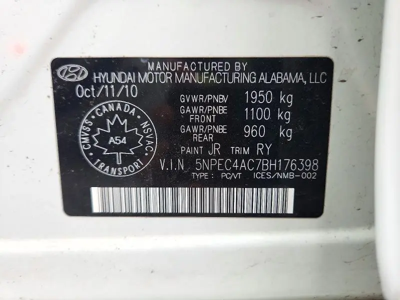 2011 HYUNDAI SONATA SE  