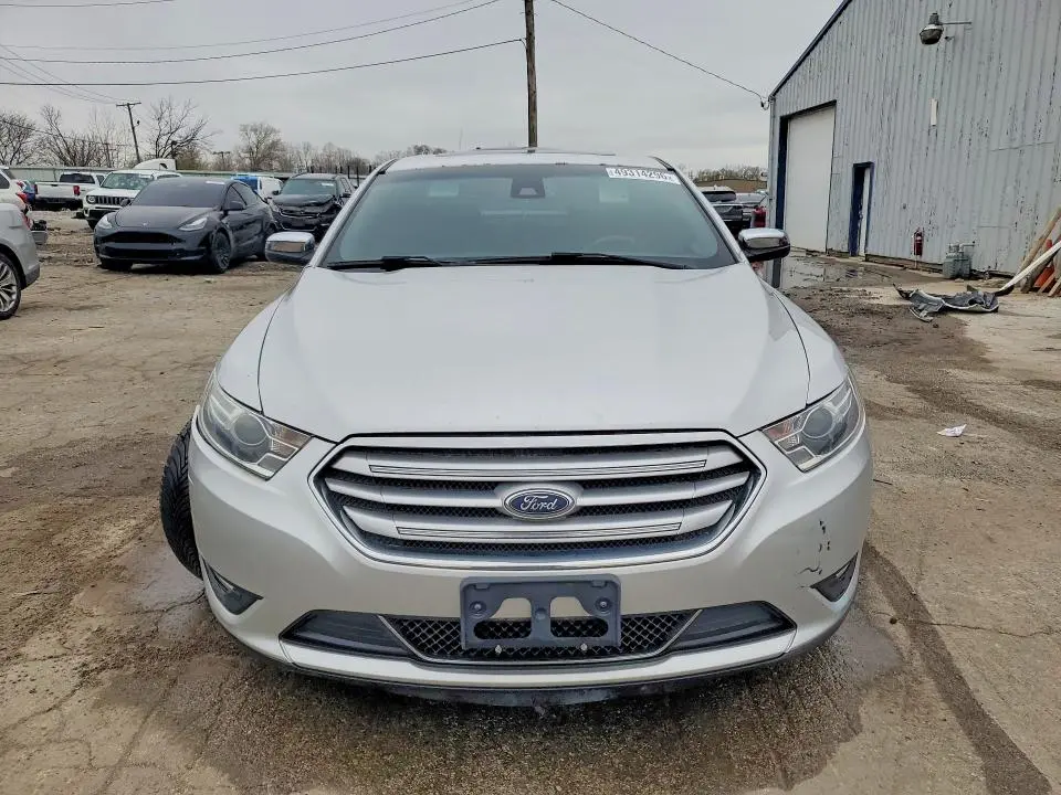 2017 FORD TAURUS LIMITED  