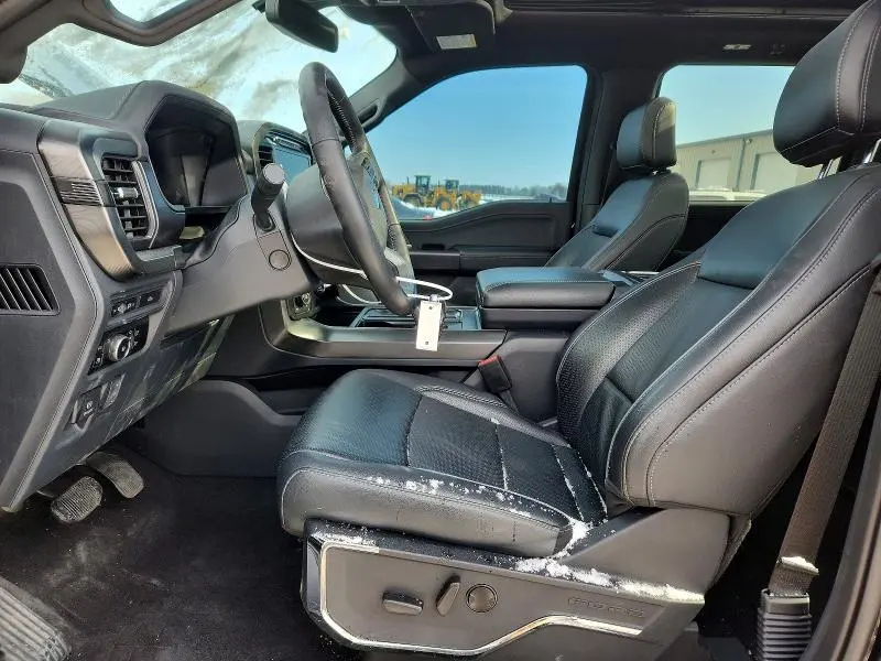 2024 FORD F150 LARIAT  