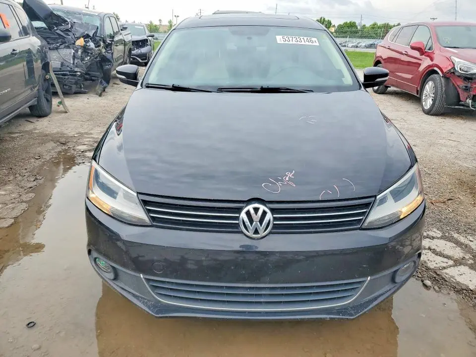 2012 VOLKSWAGEN JETTA SEL  