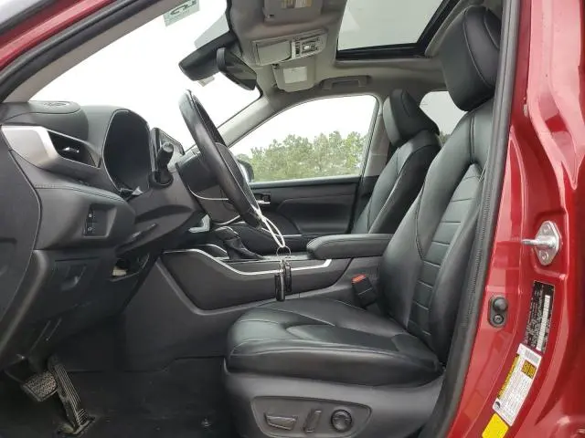 2020 TOYOTA HIGHLANDER XLE  