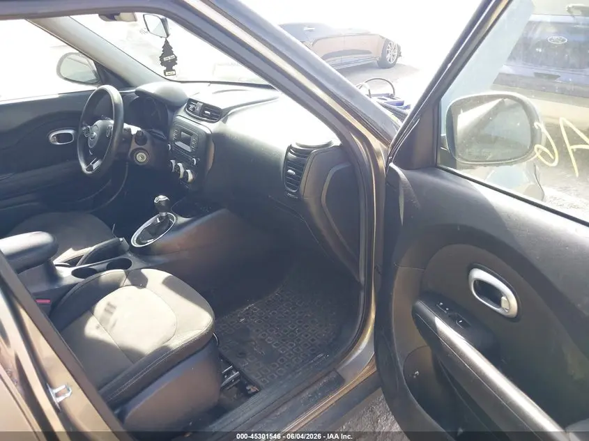 2015 KIA SOUL  