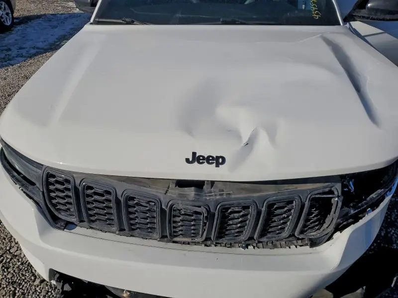 2023 JEEP GRAND CHEROKEE LAREDO  