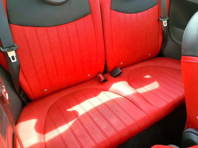 2012 FIAT 500 LOUNGE  
