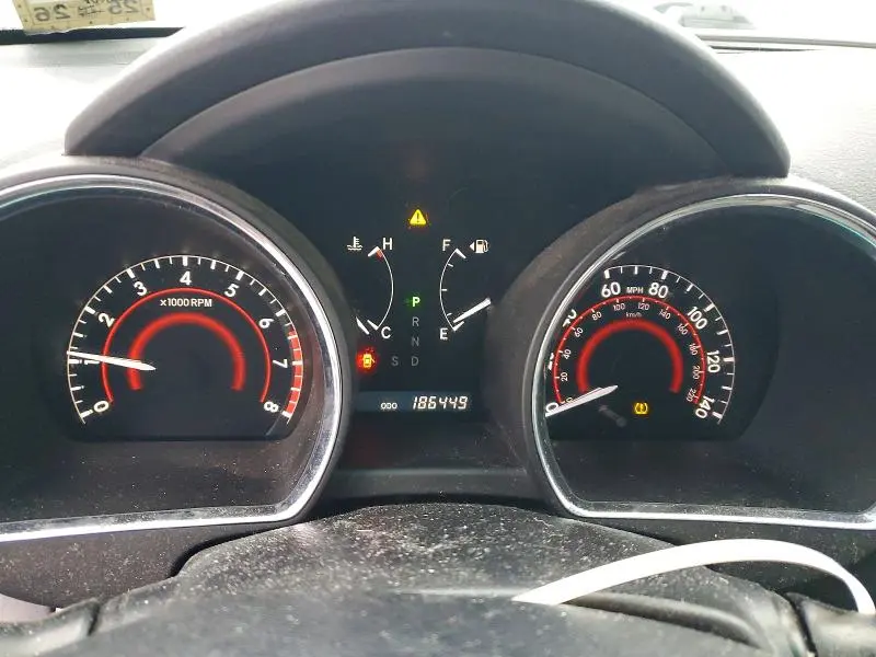 2010 TOYOTA HIGHLANDER SE  