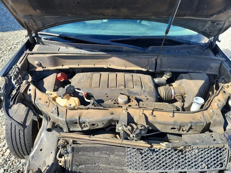 2010 CHEVROLET TRAVERSE LT  