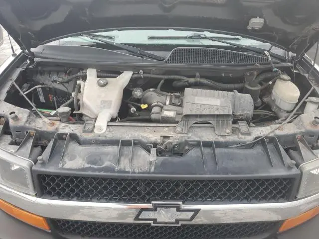 2017 CHEVROLET EXPRESS G2500 LT  