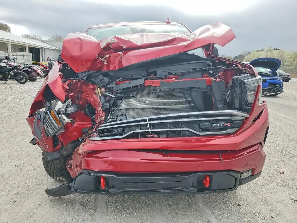 2026 GMC SIERRA K1500 AT4  