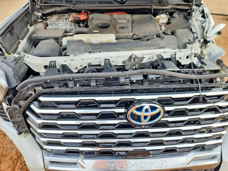 2023 TOYOTA TUNDRA CREWMAX CAPSTONE  