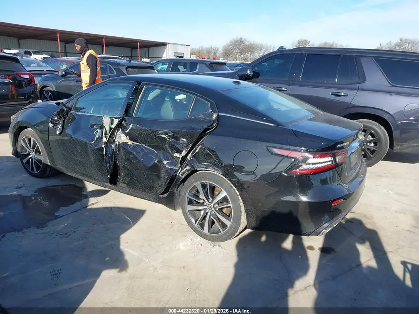 2023 NISSAN MAXIMA SV