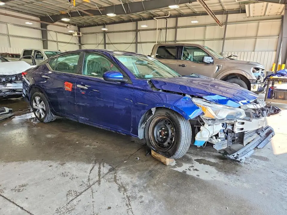 2019 NISSAN ALTIMA S  