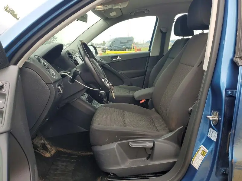 2017 VOLKSWAGEN TIGUAN S  