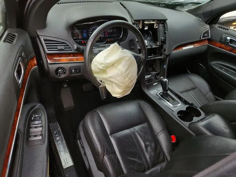 2019 LINCOLN MKT   