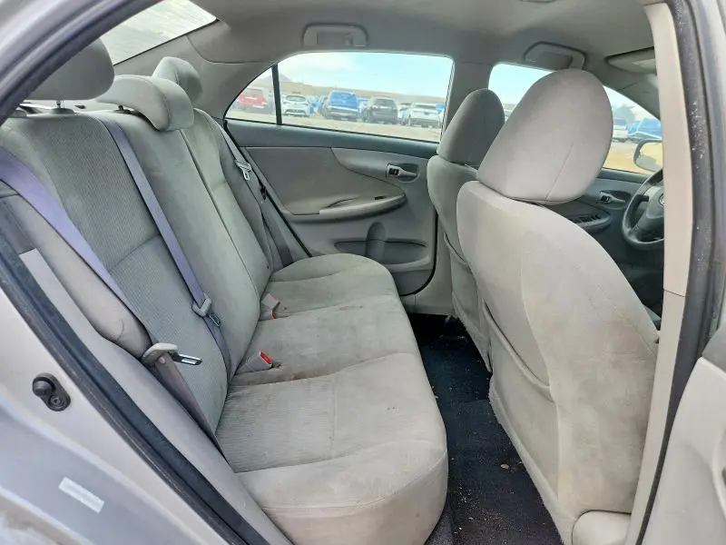 2010 TOYOTA COROLLA LE  
