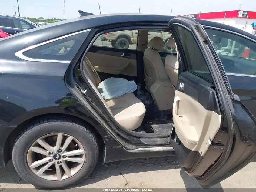 2016 HYUNDAI SONATA SE