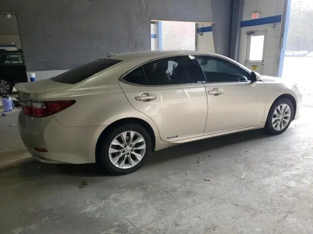 2013 LEXUS ES 300H  