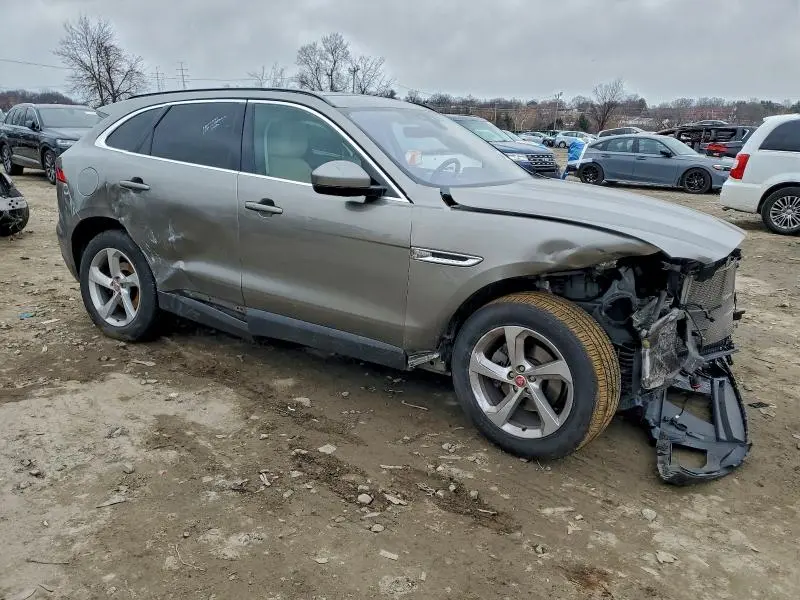 2020 JAGUAR F-PACE PREMIUM  