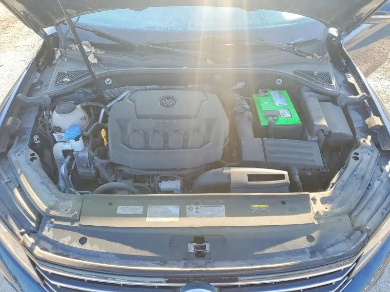 2019 VOLKSWAGEN PASSAT WOLFSBURG  