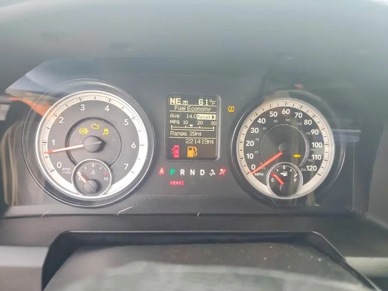 2014 RAM 1500 ST  