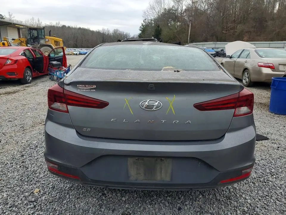 2019 HYUNDAI ELANTRA SE  