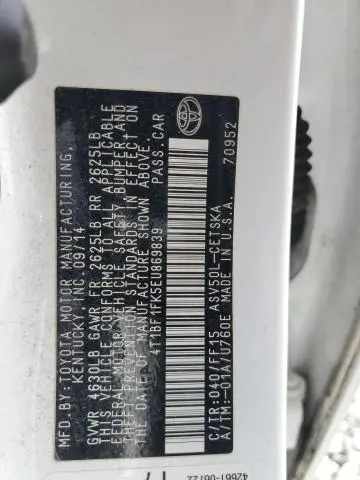 2014 TOYOTA CAMRY SE  