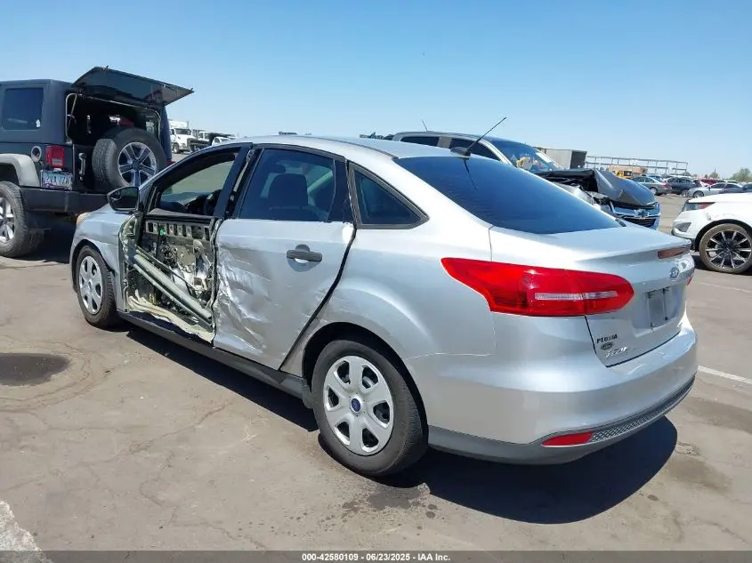 2016 FORD FOCUS S