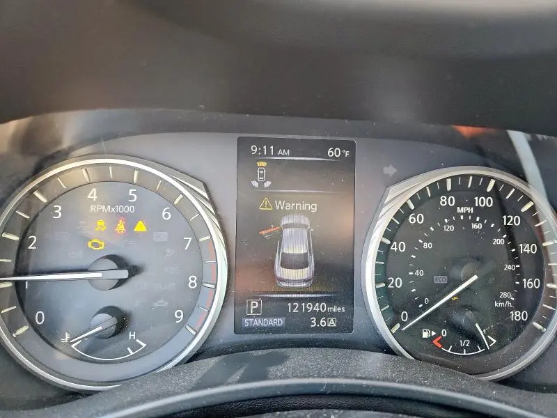 2018 INFINITI Q50 LUXE  