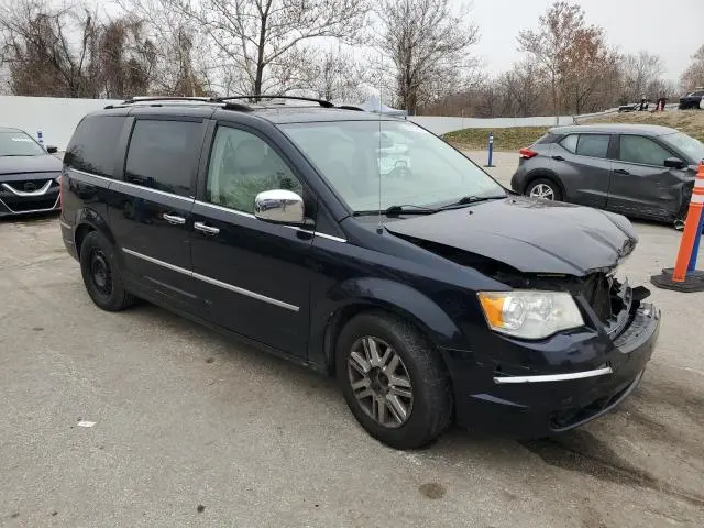 2010 CHRYSLER TOWN & COUNTRY LIMITED  