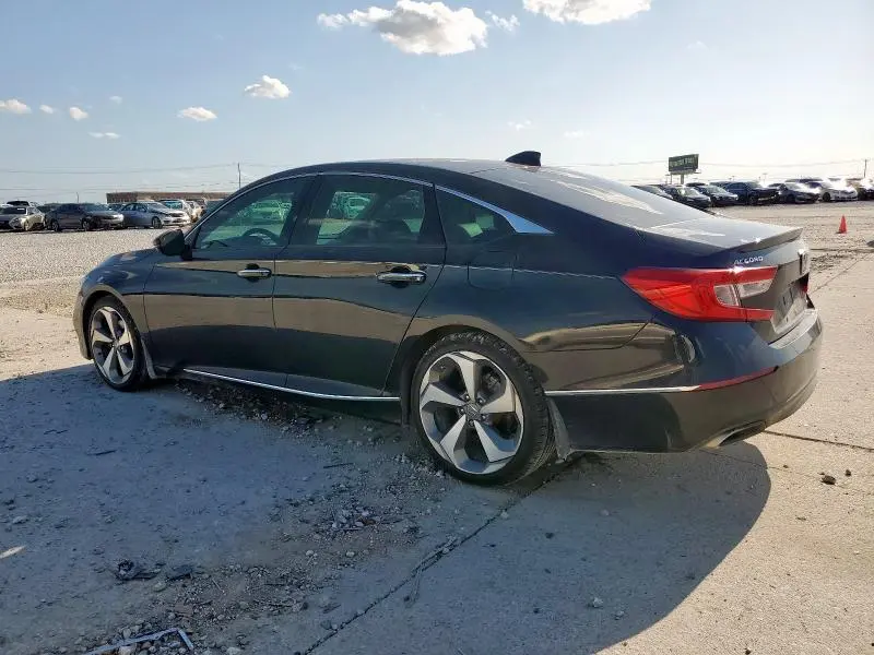 2018 HONDA ACCORD TOURING  